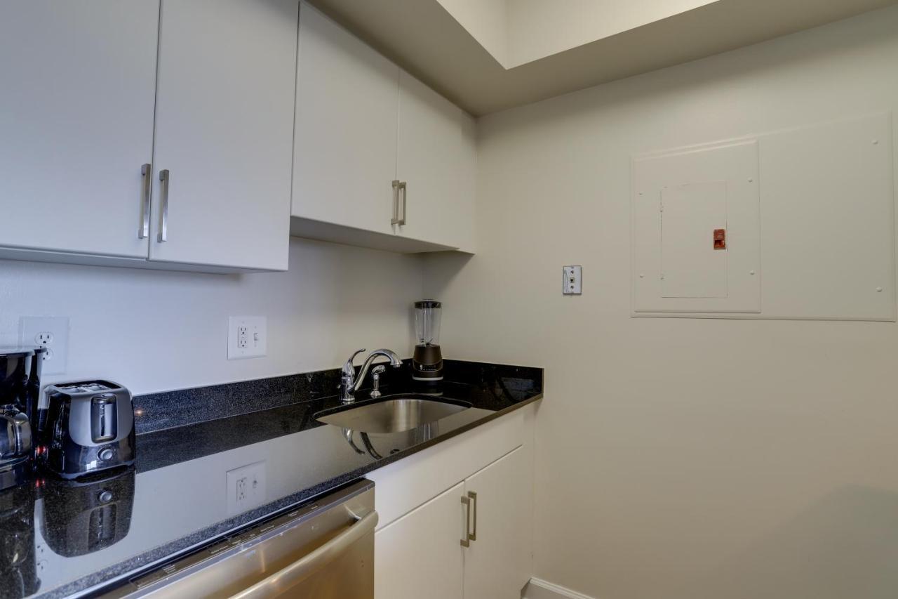 ארלינגטון Stylish And Charming Apartment In Pentagon City מראה חיצוני תמונה