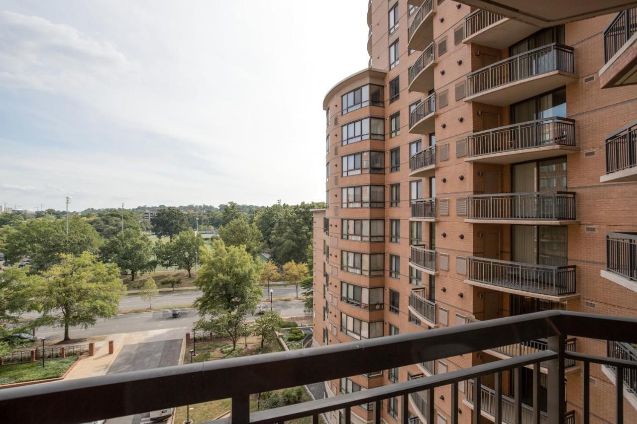 ארלינגטון Stylish And Charming Apartment In Pentagon City מראה חיצוני תמונה